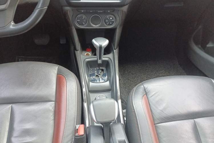 Used Citroen C3-XR 2015 1.6THP Automatic Flagship Model Gear Lever