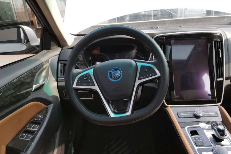 Used BYD Qin New Energy 2017 1.5T Luxury Model Steering Wheel