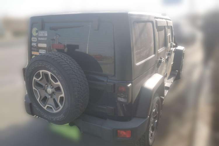 Used Jeep Wrangler 2013 3.6L Sahara Four-Door Edition
