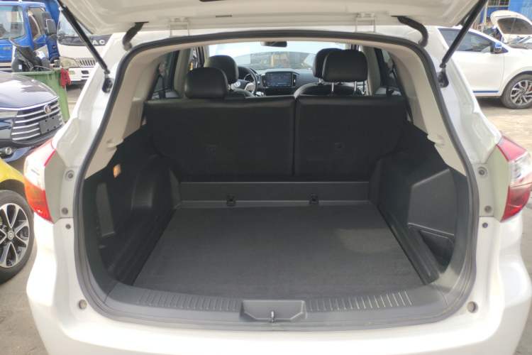 Used Venucia T70 2016 1.6L Manual Ruixing Edition
