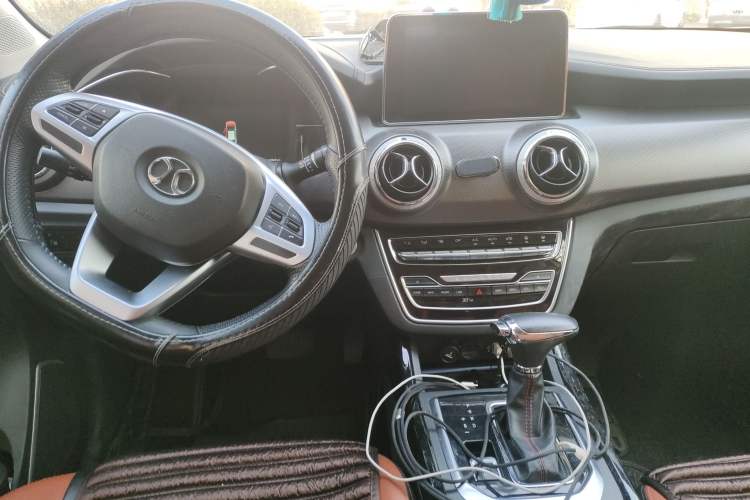 Used BAIC Beijing X5 2018 1.5T CVT New Smart Version China V Emission Standard