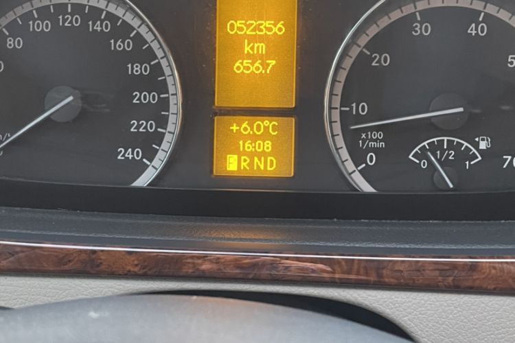 Used Mercedes-Benz Viano 2013 3.0L Navigator Edition
