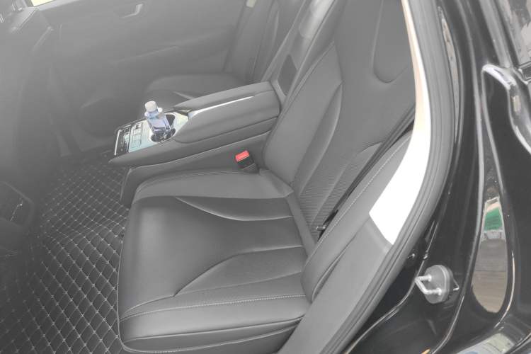 Used Hongqi E-QM5 2021 Charging Didi Edition