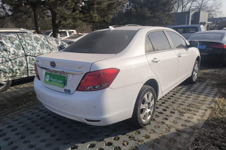 Used BYD e5 2016 300 Prestige Edition