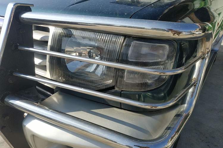 Used Leopaard Heijingang 2013 2.2L Manual Two-Wheel Drive Standard Version
