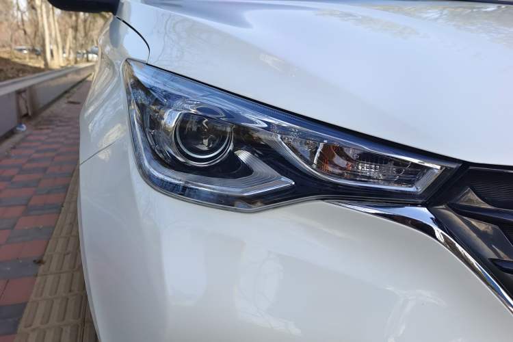 Used Changan Alsvin 2019 1.5L DCT Comfort Model China VI Standard
