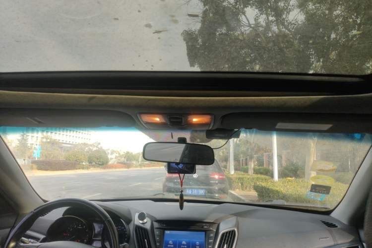 Used Hyundai Veloster 2012 1.6T Automatic Luxury Edition Headliner