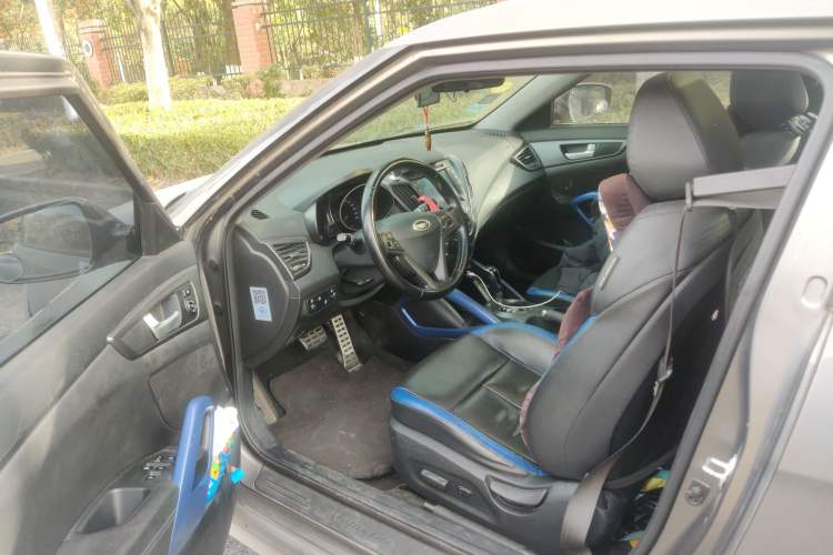 Used Hyundai Veloster 2012 1.6T Automatic Luxury Edition Driver Seat