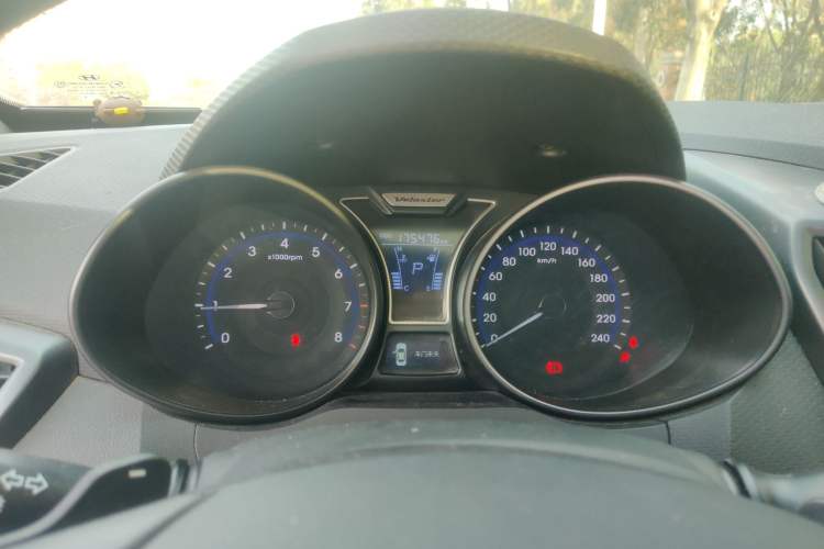 Used Hyundai Veloster 2012 1.6T Automatic Luxury Edition Instrument Cluster