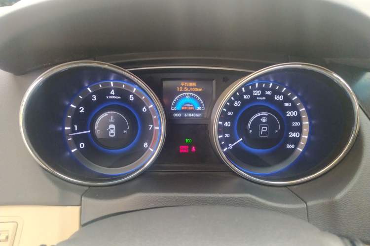 Used Hyundai Sonata 2011 2.0L Automatic Luxury Edition
