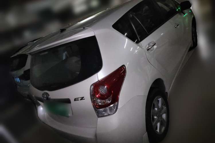 Used Toyota Verso 2014 Starlight 180E CVT Elite Edition