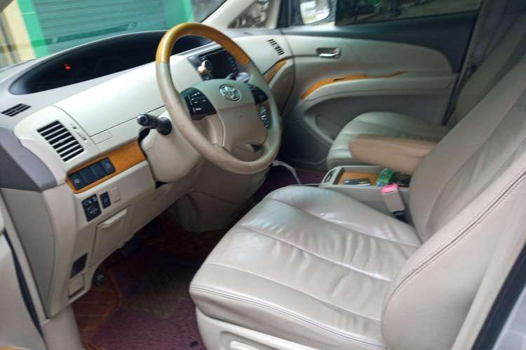 Used Toyota Previa 2006 2.4L 7-Seater Luxury Edition
