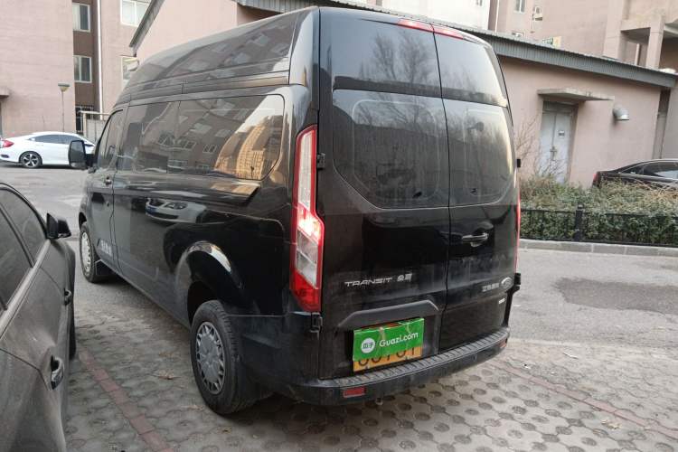 Used Ford Transit 2020 2.0T Gasoline Commercial & Travel Version Mid-Drive Mid-Roof 10–12 Seats China VI Standard