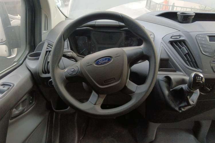 Used Ford Transit 2020 2.0T Gasoline Commercial & Travel Version Mid-Drive Mid-Roof 10–12 Seats China VI Standard