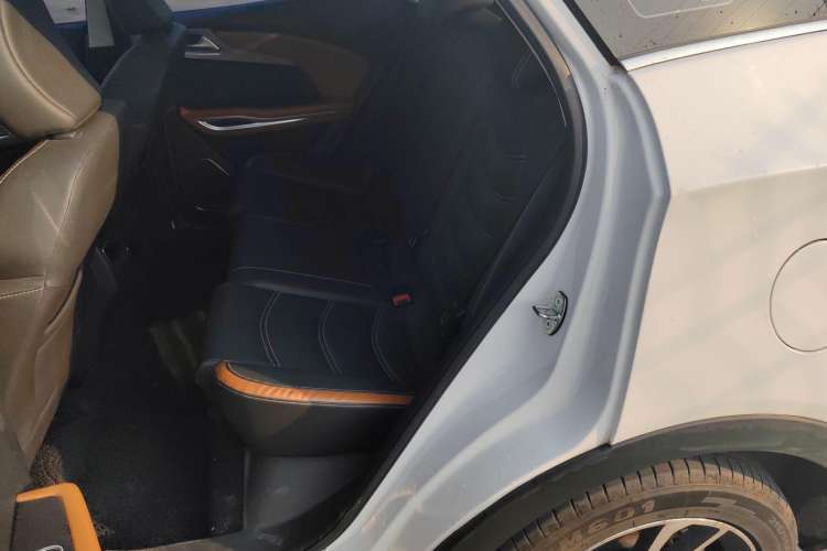 Used Zotye T300 2018 EV Deluxe Model Interior 1