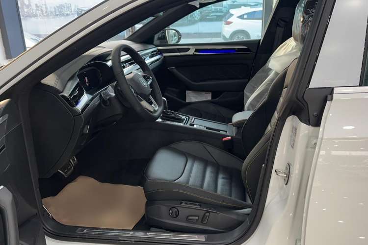 Used Volkswagen CC 2023 380TSI Striking Edition