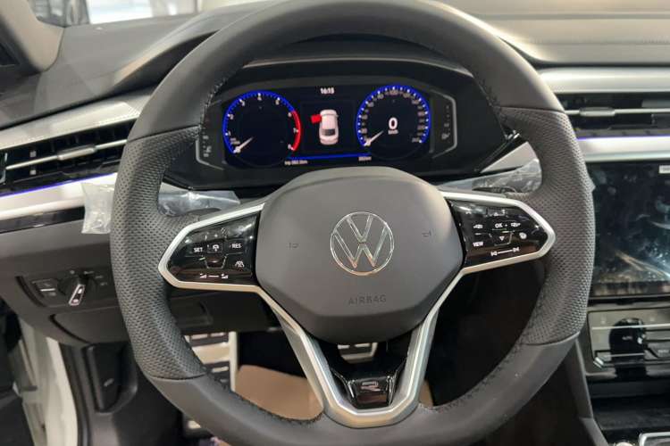 Used Volkswagen CC 2023 380TSI Striking Edition