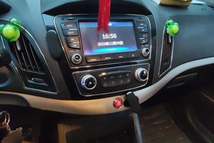 Used JAC Refine S5 2013 2.0L Manual Luxury Edition
