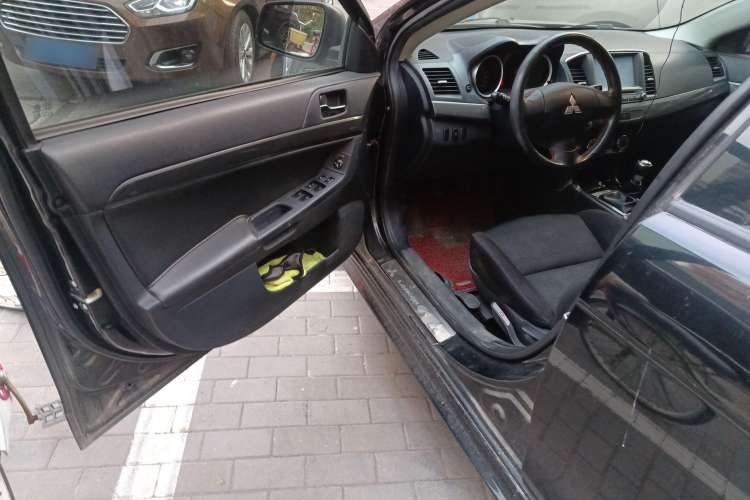 Used Mitsubishi Lancer EX 2011 Xiali Edition 2.0L Manual Comfort Model