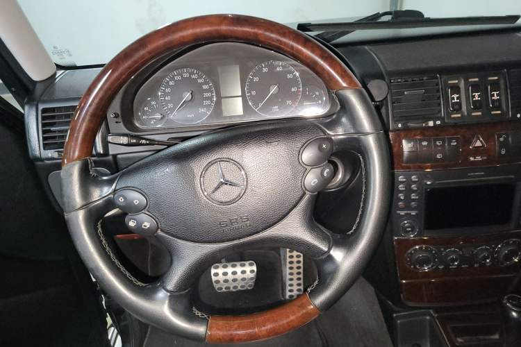 Used Mercedes-Benz G-Class 2010 G 500
