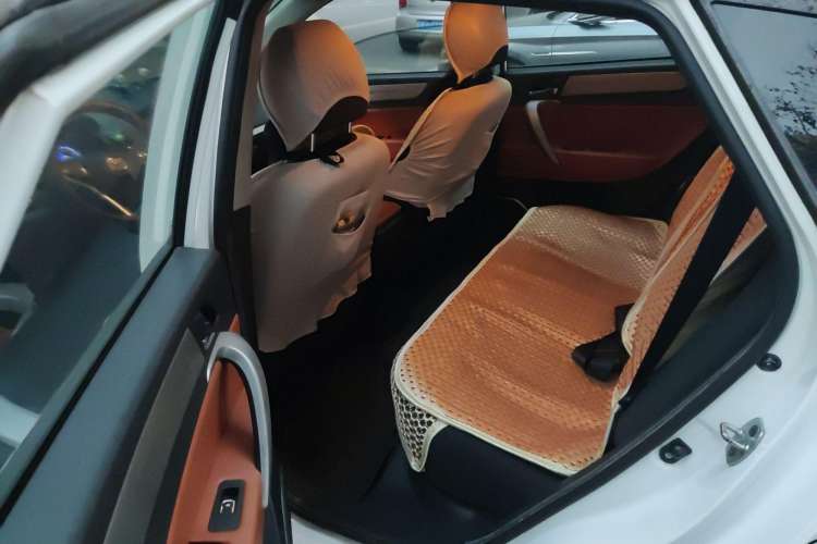 Used JAC Refine S5 2013 2.0L Manual Luxury Edition
