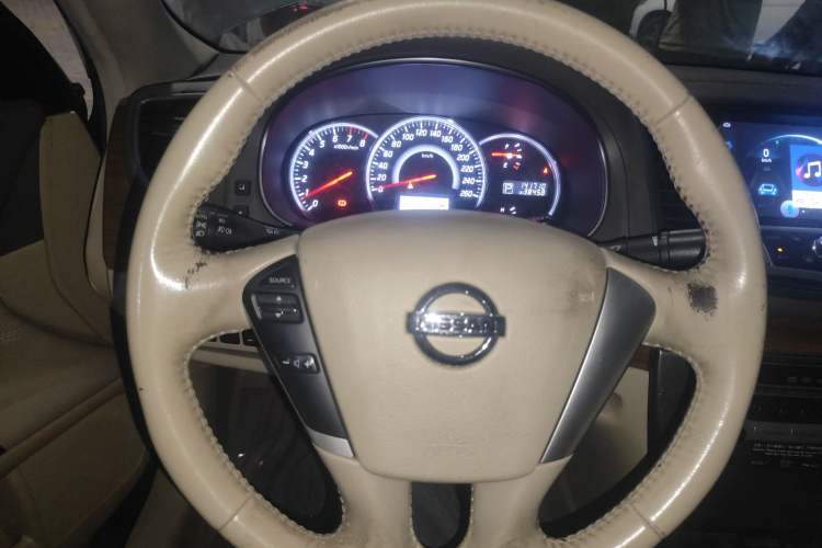 Used Nissan Teana 2011 2.0L XL Comfort Edition Steering Wheel