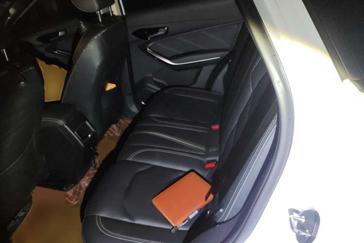 Used FAW Senya R9 2018 1.2T Automatic Luxury Smart Edition
