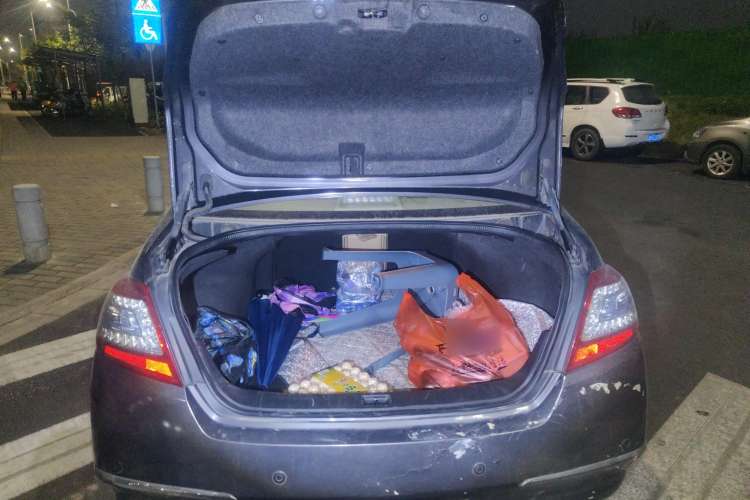 Used Nissan Teana 2011 2.0L XL Comfort Edition Trunk