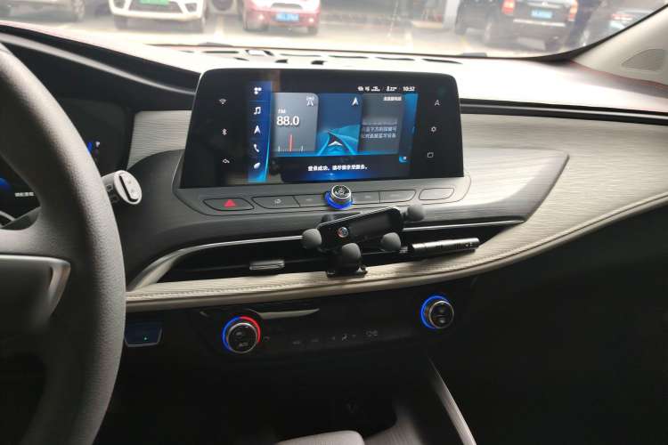 Used Buick Velite 6 2022 Plug-in Hybrid Connected Fashion Model