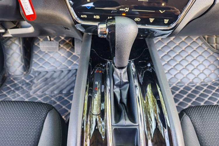 Used Honda Vezel 2020 220 TURBO CVT Elite Edition