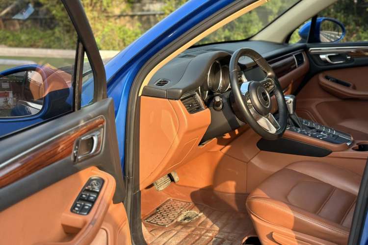 Used Zotye SR9 2017 2.0T Automatic Ultimate Light Edition