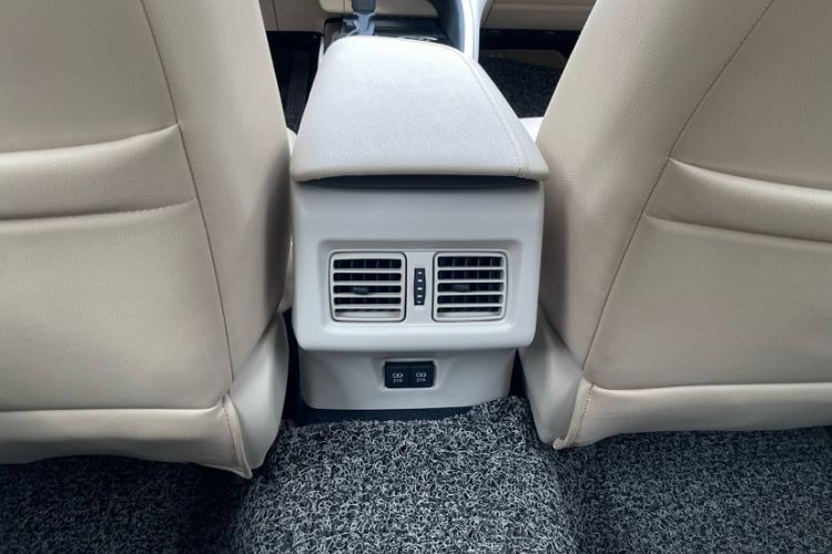 Used Toyota Camry 2022 Dual-Engine 2.5 HE Elite PLUS Edition