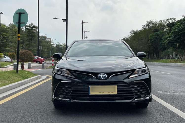 Used Toyota Camry 2022 Dual-Engine 2.5 HE Elite PLUS Edition