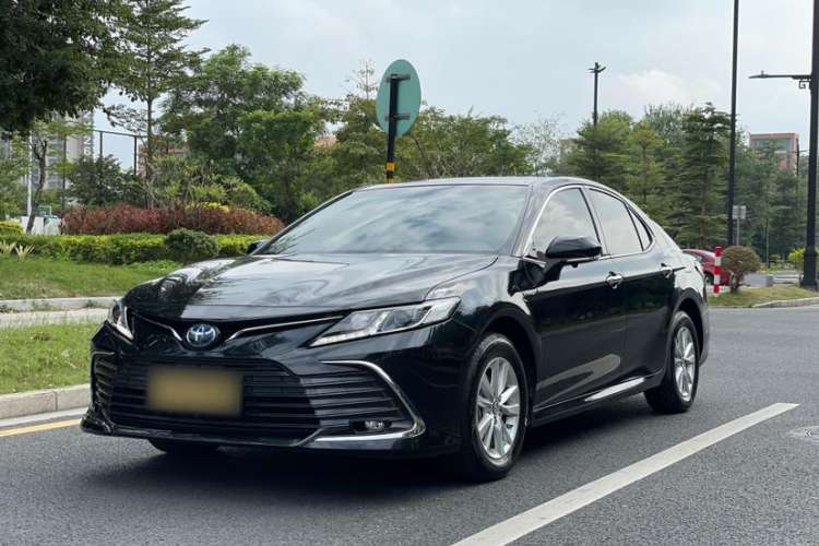 Used Toyota Camry 2022 Dual-Engine 2.5 HE Elite PLUS Edition