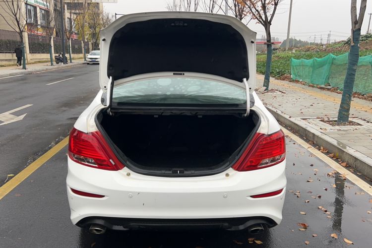 Used BYD Surui 2015 Revised Version 1.5L Manual Luxury Edition
