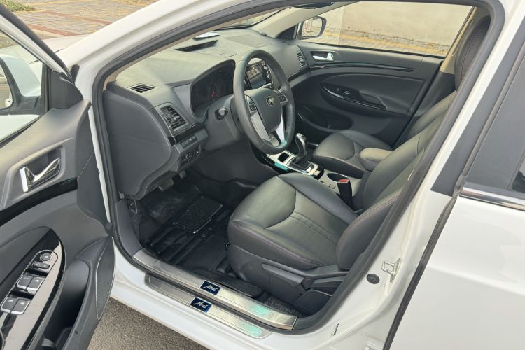 Used BYD e5 2016 300 Luxury Edition
