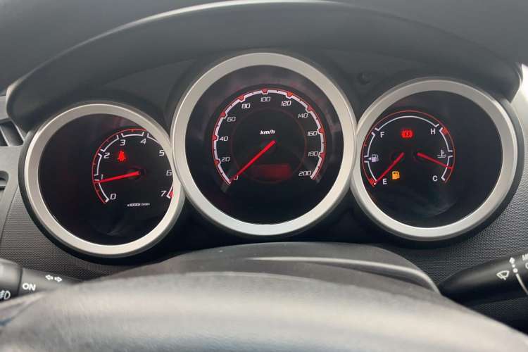 Used Changan CX20 2014 1.4L Manual Sport Version China IV Standard