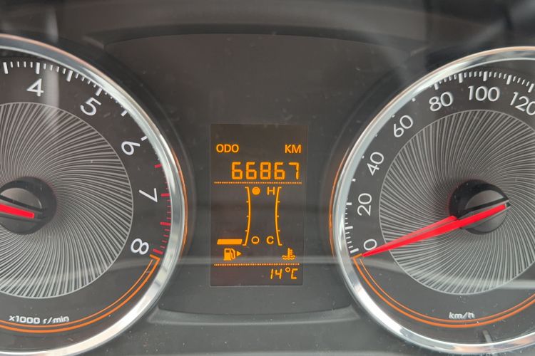 Used Chevrolet Sail 2015 Sail 3 1.5L Manual with Ideal Sunroof Edition