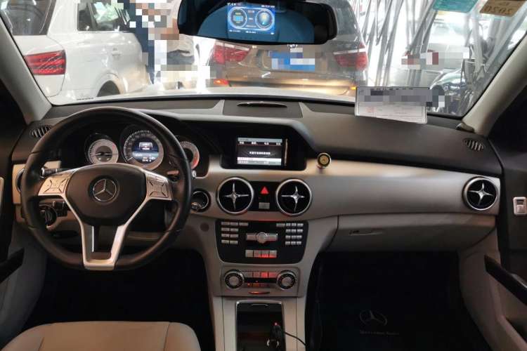 Used Mercedes-Benz GLK-Class 2015 GLK 260 4MATIC Dynamic Edition Ultimate Version