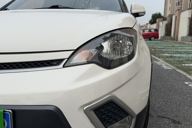 Used MG 3SW 2015 1.5L AMT Elite Model
