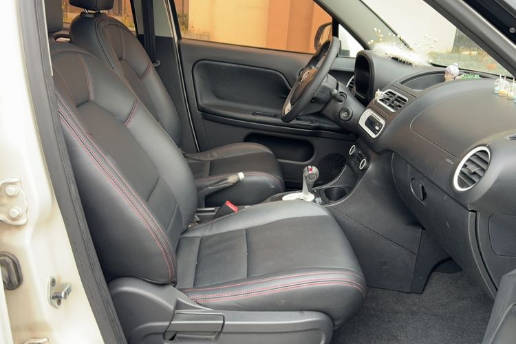 Used MG 3SW 2015 1.5L AMT Elite Model
