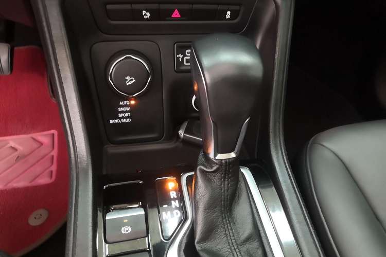 Used Jeep Grand Commander 2018 2.0T Four-Wheel Drive Enjoyment Edition China VI
