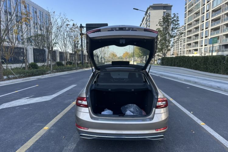 Used Skoda Octavia 2018 TSI230 DSG Luxury Edition
