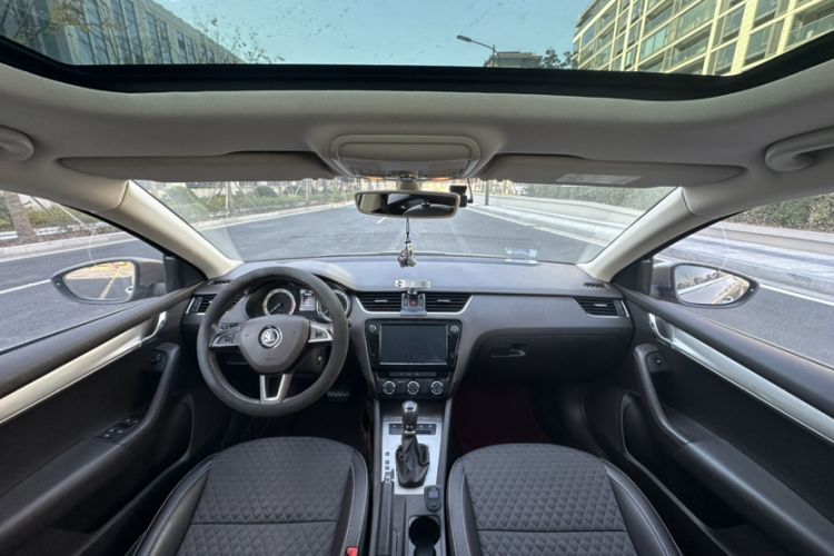 Used Skoda Octavia 2018 TSI230 DSG Luxury Edition
