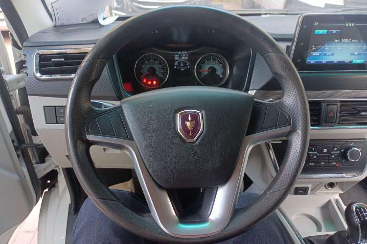 Used Jinbei New Hiace S 2021 1.6L Business Central Air-Conditioned Coach China VI Standard SWD16M
