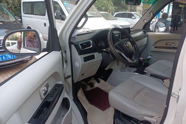 Used Jinbei New Hiace S 2021 1.6L Business Central Air-Conditioned Coach China VI Standard SWD16M
