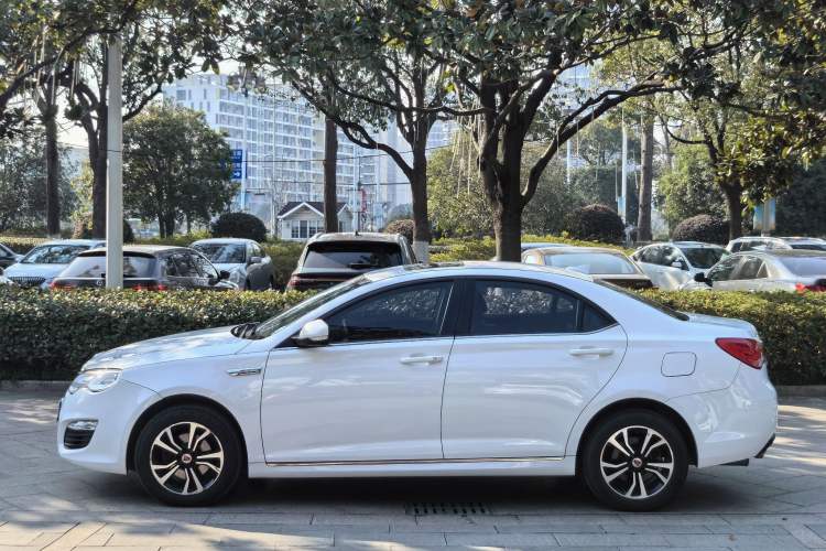 Used Roewe e550 2016 Deluxe Edition
