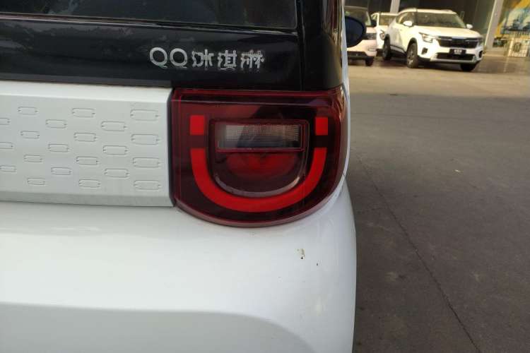 Used Chery New Energy QQ Ice Cream 2022 120km Conical Shape Lithium Iron Phosphate