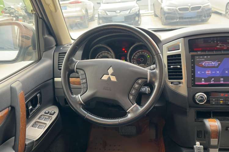 Used Mitsubishi Pajero 2019 3.0L Automatic Comfort Edition