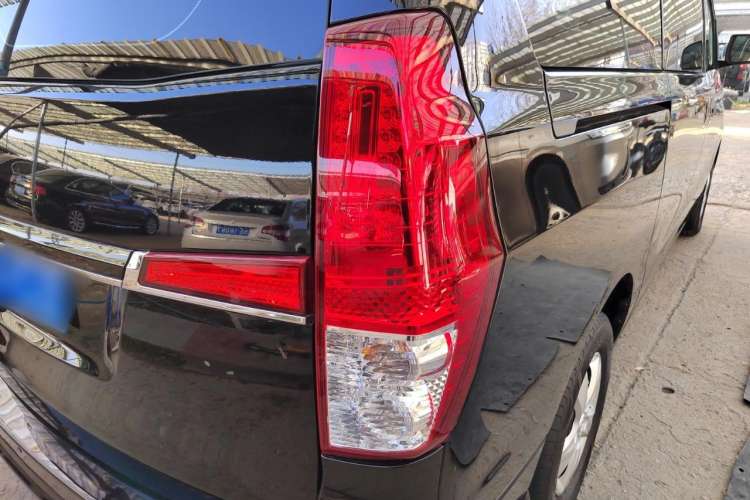 Used FORTHING Lingzhi PLUS 2021 2.0L Manual Comfort Version 7 Seats
